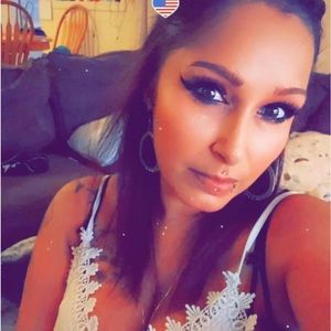 Meet your Posher, Tonita